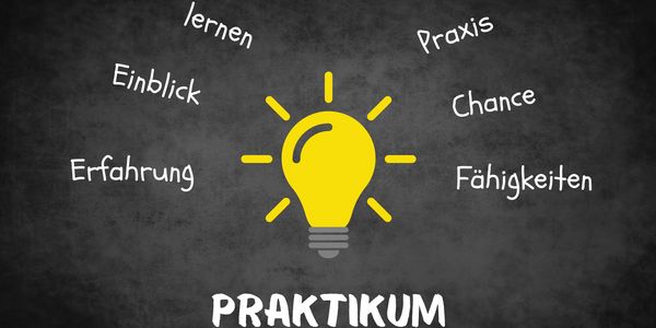 [Translate to français:] Glühlampe mit Schrift Praktikum